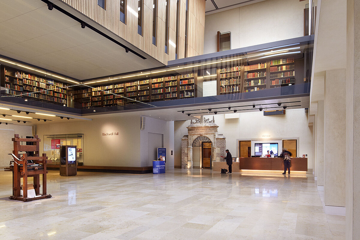 Rayons de bibliothèque